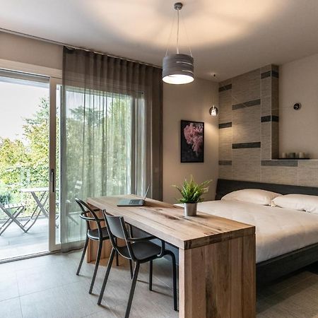 Sei Garda Apartments Peschiera del Garda Kültér fotó