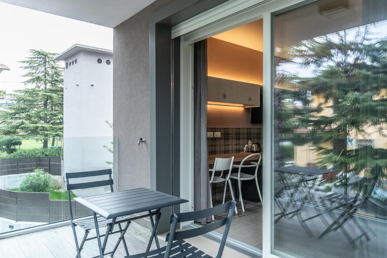 Sei Garda Apartments Peschiera del Garda Kültér fotó